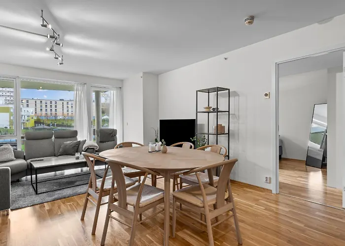 Convenient With Easy Transport Connections Appartement