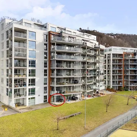 Апартаменти Convenient With Easy Transport Connections Берген